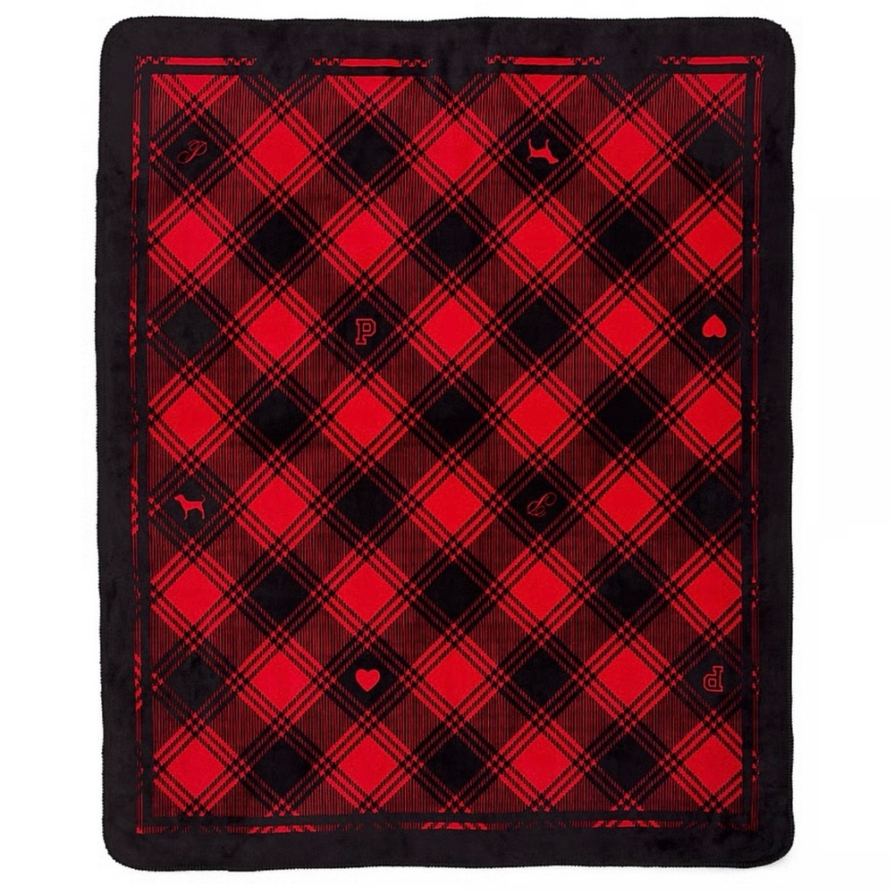 BNWT Victoriaโs Secret Pink Plaid Blanket